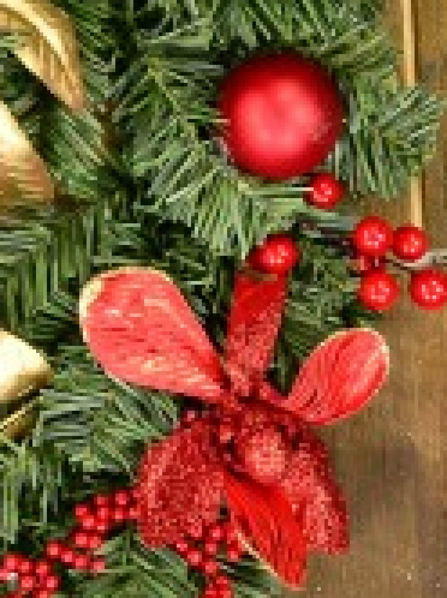 Christmas Warehouse Decorated Red Bauble, Berry & Poinsettia & Gold Leaf Pine Wreath - 40Cm> Christmas Wreaths