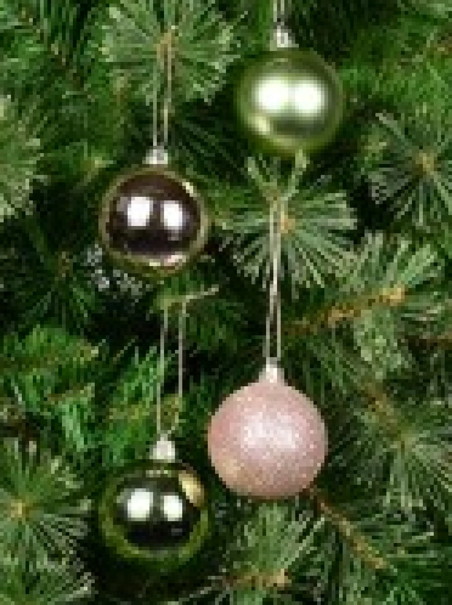 Christmas Warehouse Pink Metallic & Glittered With Mint Green Metallic & Matte Baubles - 12 X 60Mm> Bauble Packs